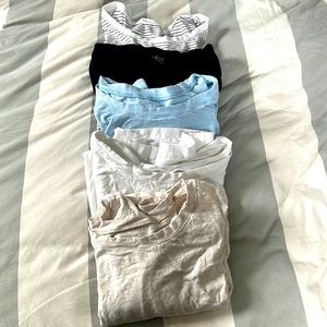 5 GAP maternity short sleeve shirts